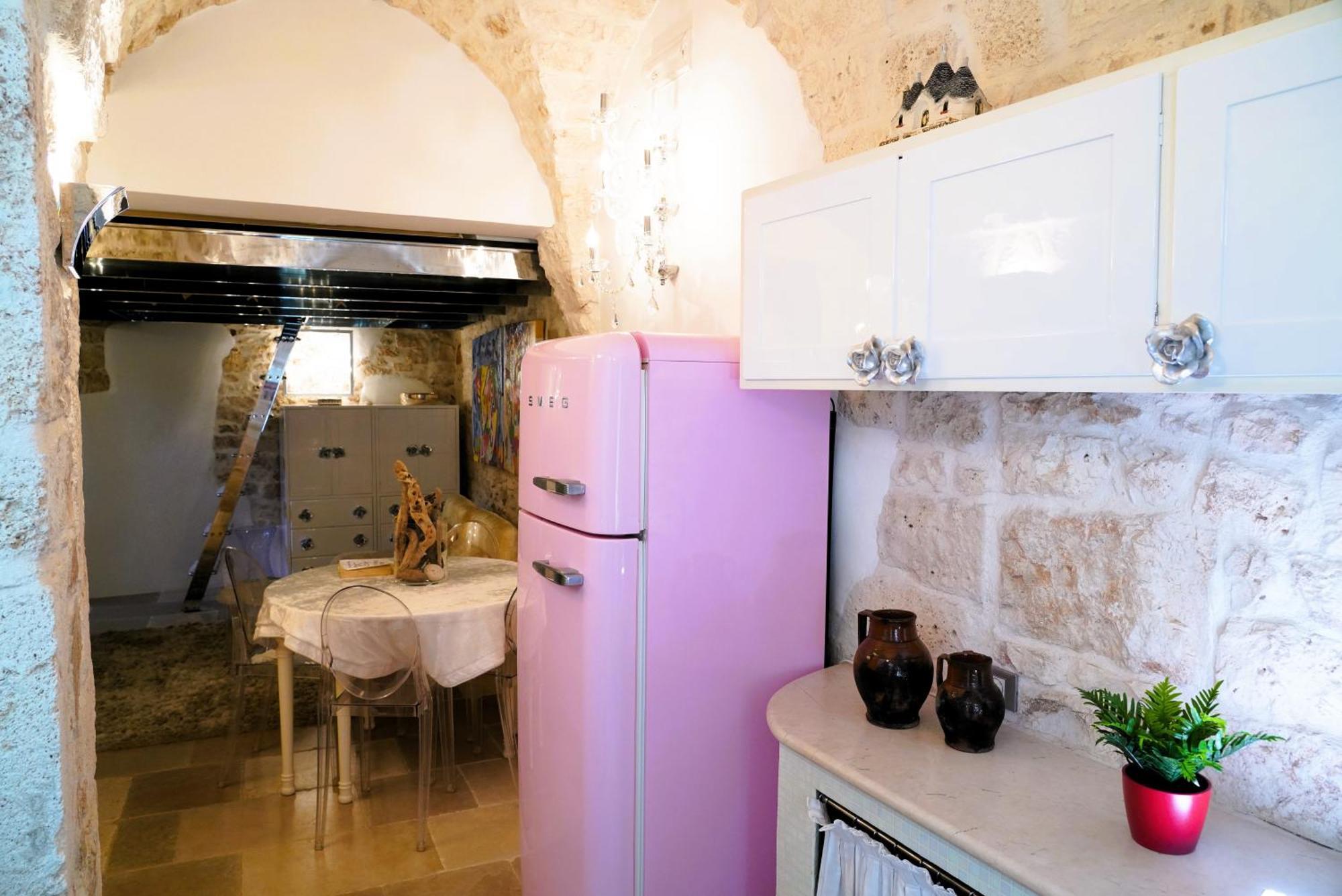 Dimora Lo Scrigno - Una Perla Nel Cuore Di Ostuni Exterior foto