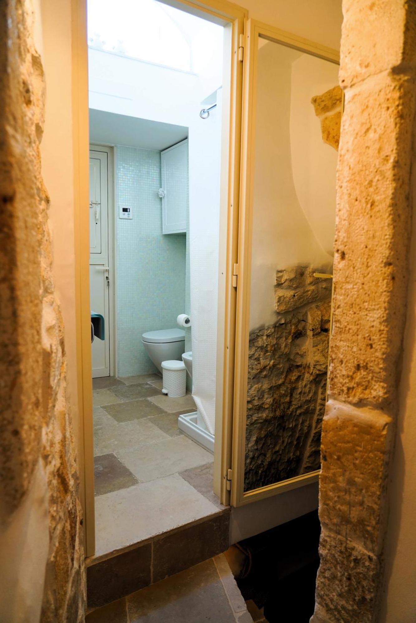 Dimora Lo Scrigno - Una Perla Nel Cuore Di Ostuni Exterior foto