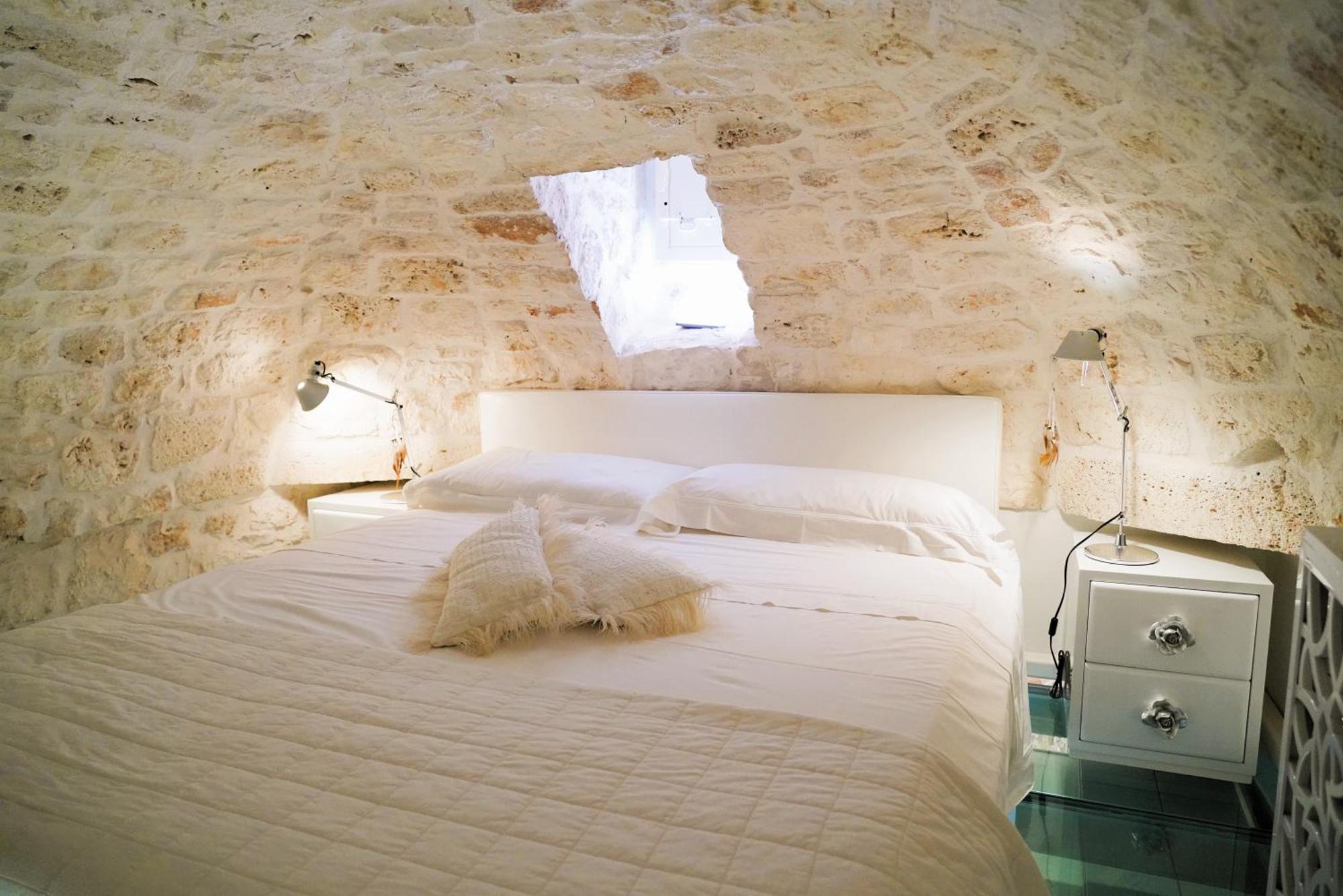 Dimora Lo Scrigno - Una Perla Nel Cuore Di Ostuni Exterior foto